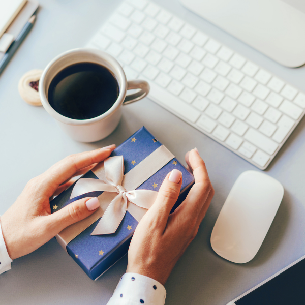 Corporate Gift Items Suppliers In Dubai
